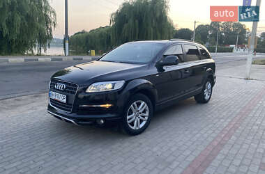 Внедорожник / Кроссовер Audi Q7 2006 в Тростянце