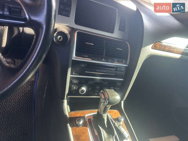 Внедорожник / Кроссовер Audi Q7 2015 в Конотопе