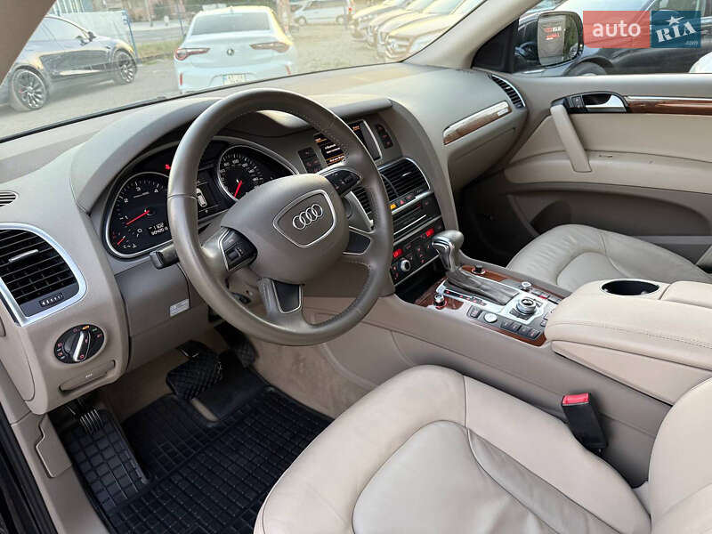 Внедорожник / Кроссовер Audi Q7 2015 в Коломые