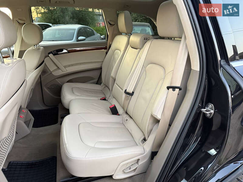 Внедорожник / Кроссовер Audi Q7 2015 в Коломые