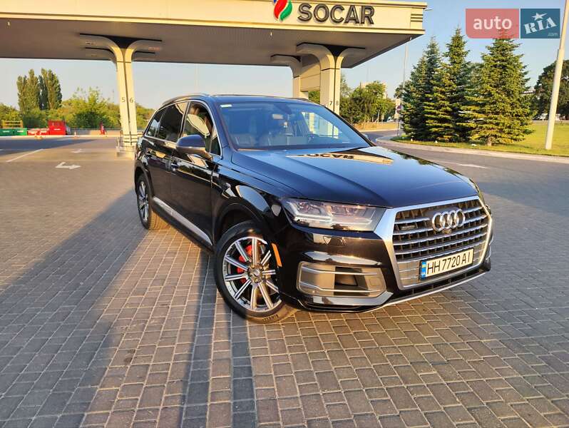 Внедорожник / Кроссовер Audi Q7 2016 в Одессе