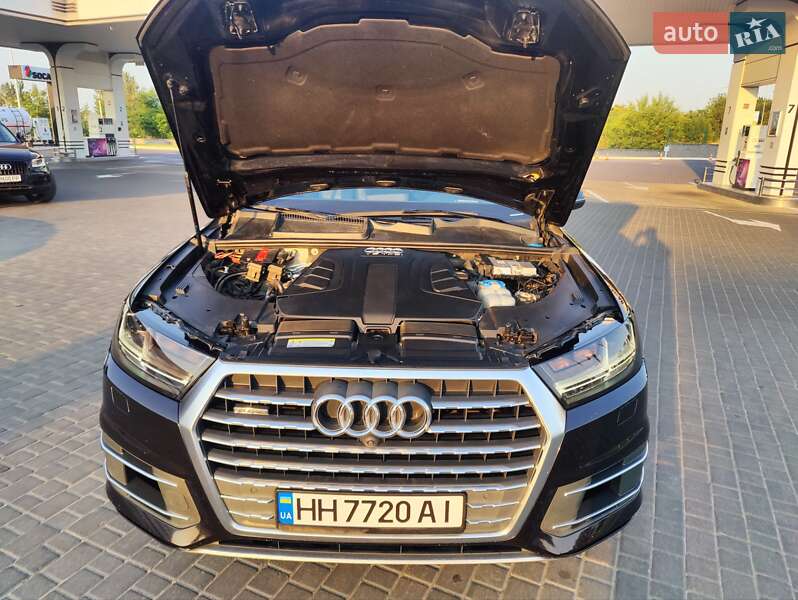 Внедорожник / Кроссовер Audi Q7 2016 в Одессе