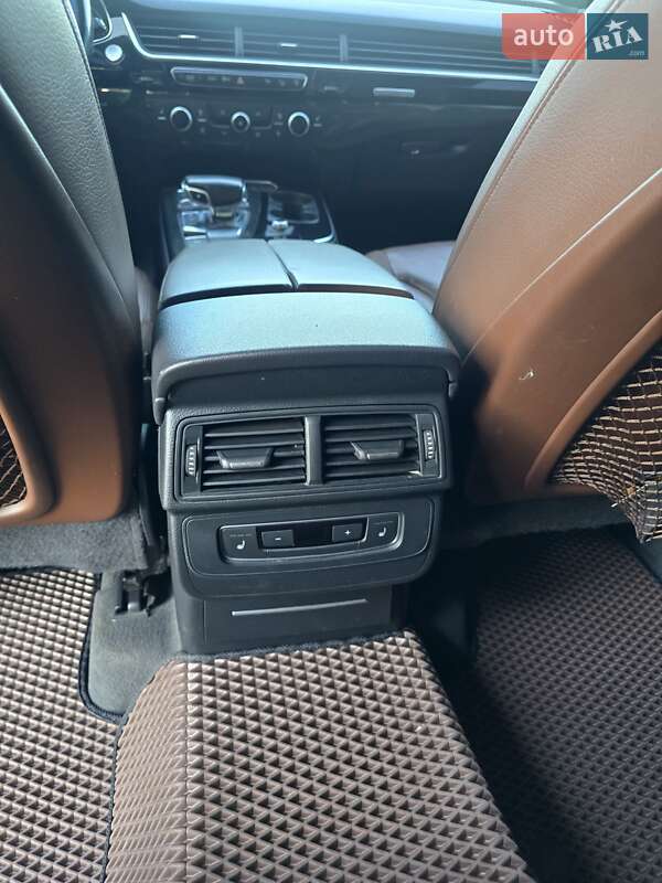 Внедорожник / Кроссовер Audi Q7 2017 в Яворове