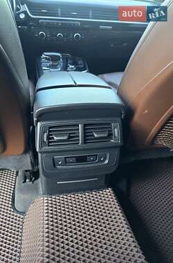 Внедорожник / Кроссовер Audi Q7 2017 в 