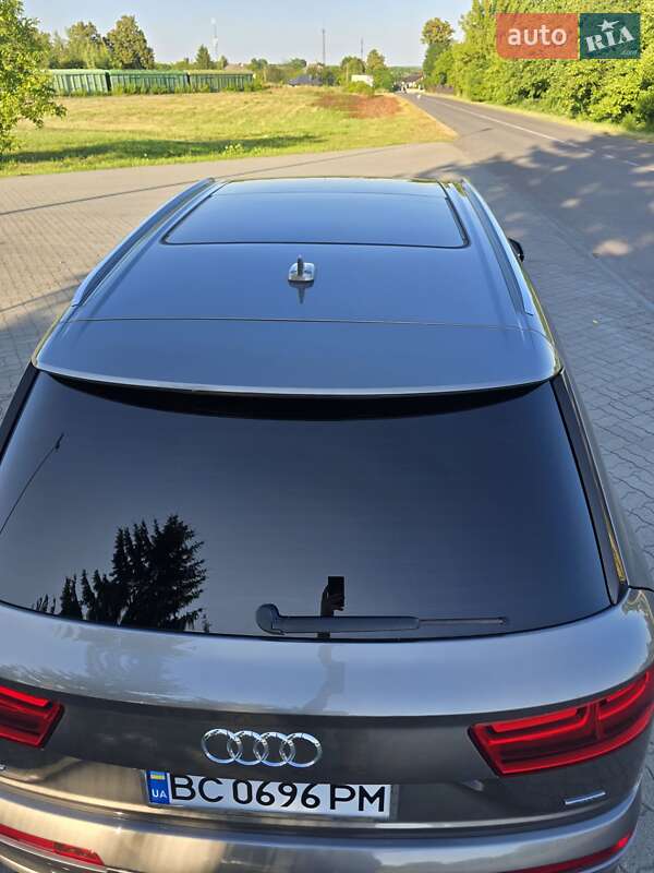 Внедорожник / Кроссовер Audi Q7 2017 в Яворове