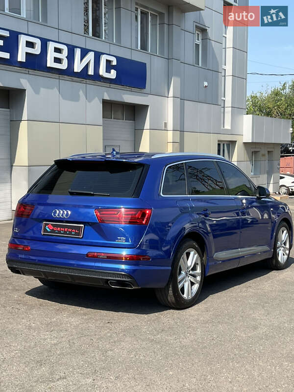 Позашляховик / Кросовер Audi Q7 2016 в Одесі