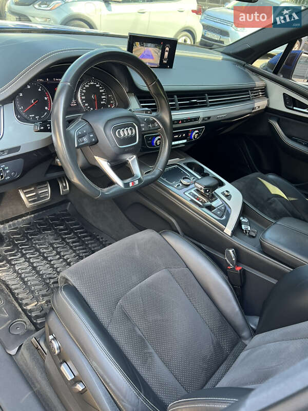 Позашляховик / Кросовер Audi Q7 2016 в Одесі