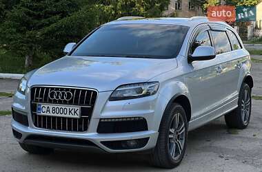 Позашляховик / Кросовер Audi Q7 2010 в 