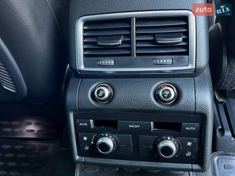 Позашляховик / Кросовер Audi Q7 2010 в Лисянці