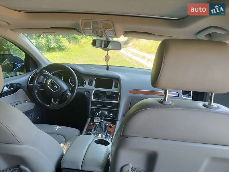 Внедорожник / Кроссовер Audi Q7 2013 в Мукачево