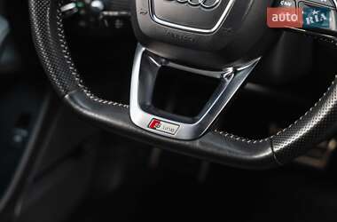 Позашляховик / Кросовер Audi Q7 2017 в 