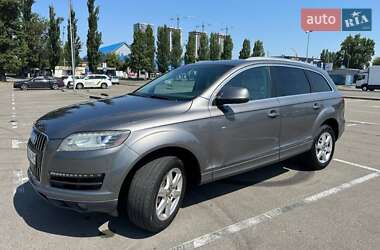 Внедорожник / Кроссовер Audi Q7 2012 в 
