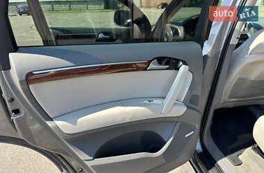Внедорожник / Кроссовер Audi Q7 2012 в 