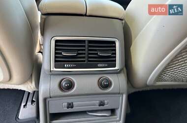 Внедорожник / Кроссовер Audi Q7 2012 в 