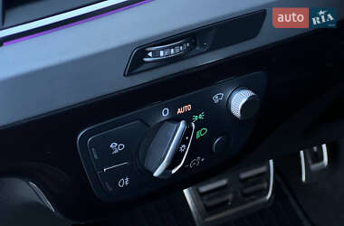 Позашляховик / Кросовер Audi Q7 2016 в 