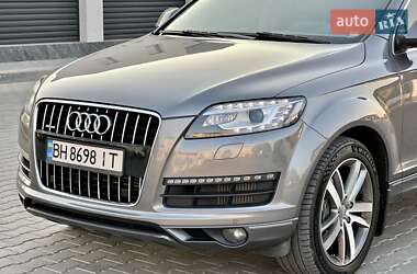 Внедорожник / Кроссовер Audi Q7 2011 в 