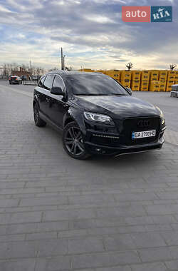 Внедорожник / Кроссовер Audi Q7 2010 в 