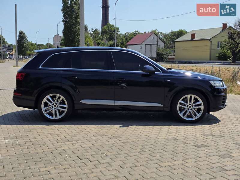 Внедорожник / Кроссовер Audi Q7 2016 в Одессе фото 5 Внедорожник / Кроссовер Audi Q7 2016 в Одессе