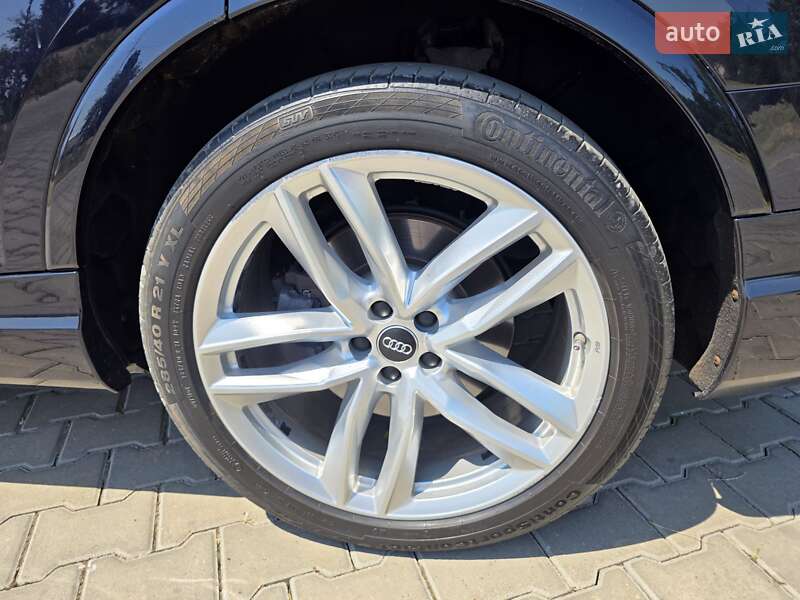 Внедорожник / Кроссовер Audi Q7 2016 в Одессе