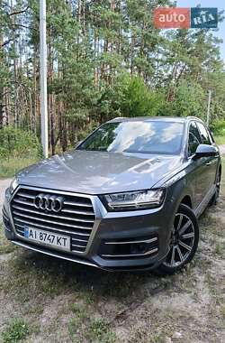 Позашляховик / Кросовер Audi Q7 2016 в Бучі