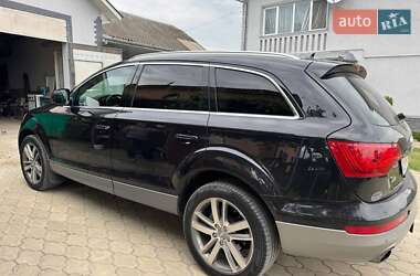 Внедорожник / Кроссовер Audi Q7 2012 в 