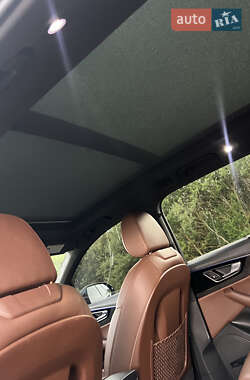 Позашляховик / Кросовер Audi Q7 2016 в 