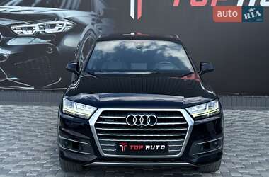 Внедорожник / Кроссовер Audi Q7 2017 в 