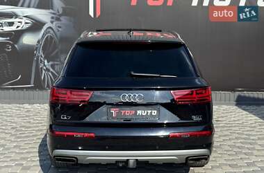Внедорожник / Кроссовер Audi Q7 2017 в 