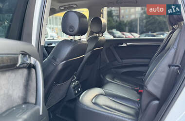 Внедорожник / Кроссовер Audi Q7 2012 в 