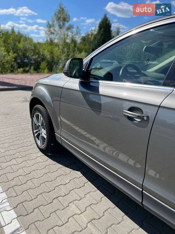 Внедорожник / Кроссовер Audi Q7 2014 в Житомире