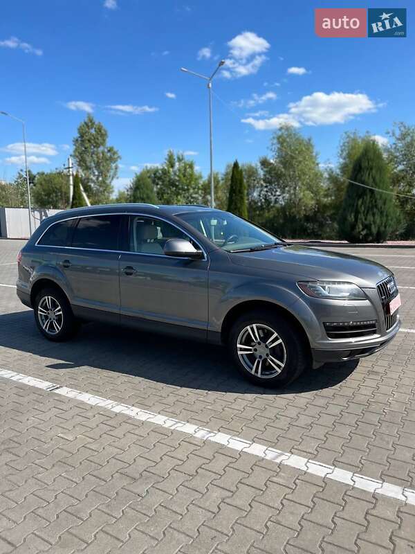 Внедорожник / Кроссовер Audi Q7 2014 в Житомире