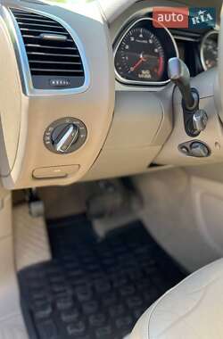 Внедорожник / Кроссовер Audi Q7 2014 в 