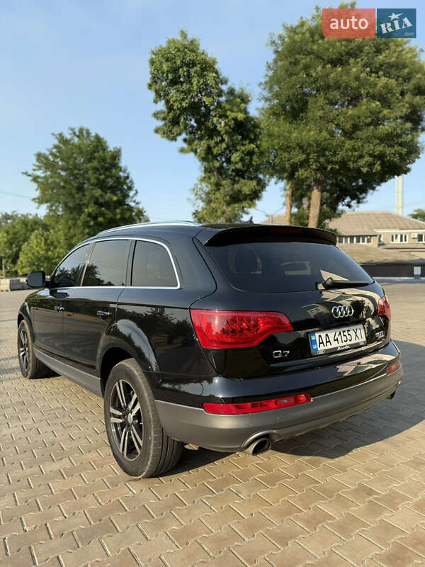 Позашляховик / Кросовер Audi Q7 2013 в Ізмаїлі