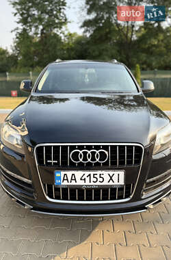 Позашляховик / Кросовер Audi Q7 2013 в 