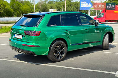 Внедорожник / Кроссовер Audi Q7 2016 в 
