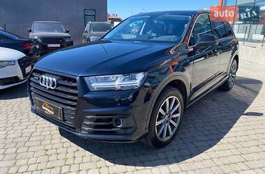 Внедорожник / Кроссовер Audi Q7 2017 в 