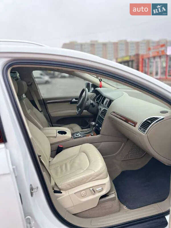 Внедорожник / Кроссовер Audi Q7 2015 в Львове