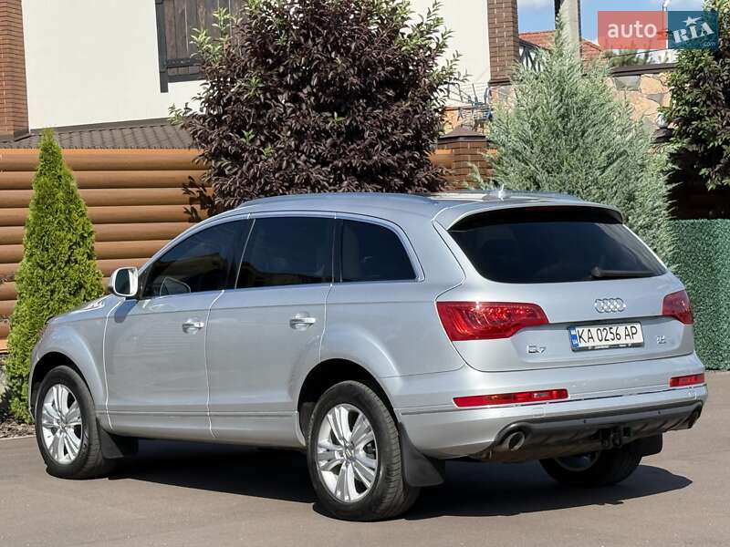 Внедорожник / Кроссовер Audi Q7 2011 в Киеве