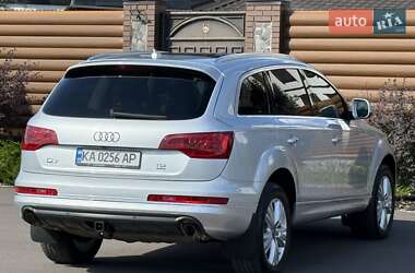 Позашляховик / Кросовер Audi Q7 2011 в 