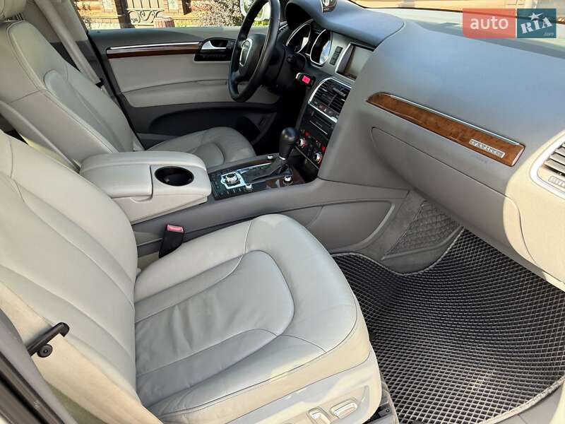 Внедорожник / Кроссовер Audi Q7 2011 в Киеве