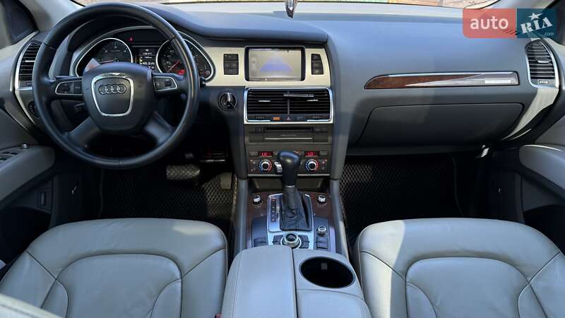Внедорожник / Кроссовер Audi Q7 2011 в Киеве
