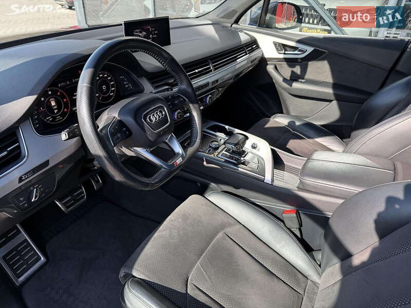 Внедорожник / Кроссовер Audi Q7 2017 в Тернополе