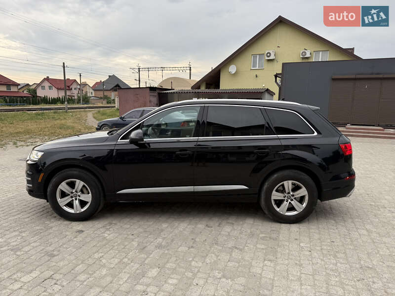 Позашляховик / Кросовер Audi Q7 2017 в Львові
