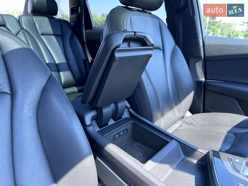 Позашляховик / Кросовер Audi Q7 2017 в Вінниці