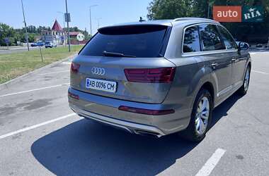 Внедорожник / Кроссовер Audi Q7 2017 в 
