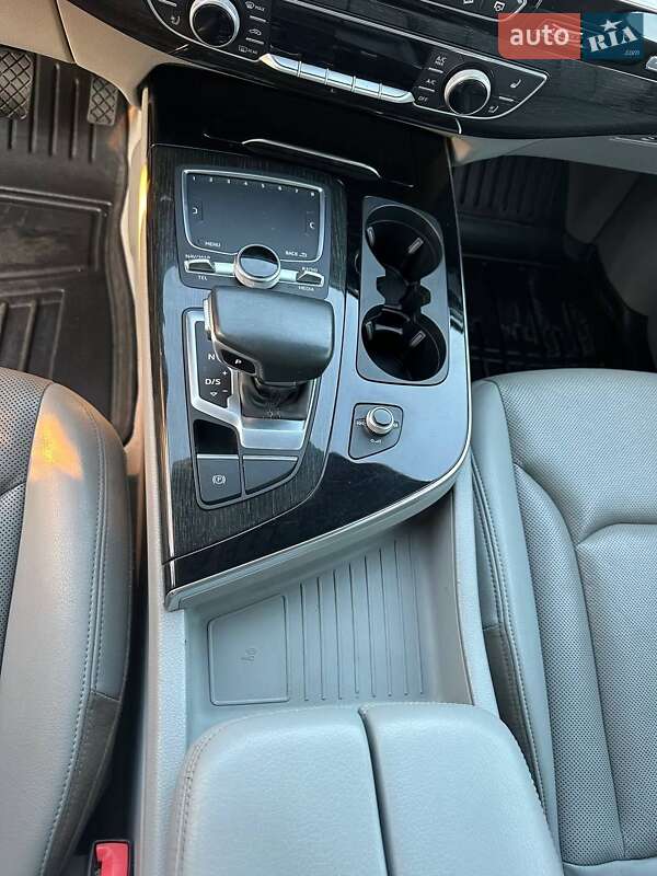 Внедорожник / Кроссовер Audi Q7 2019 в Одессе