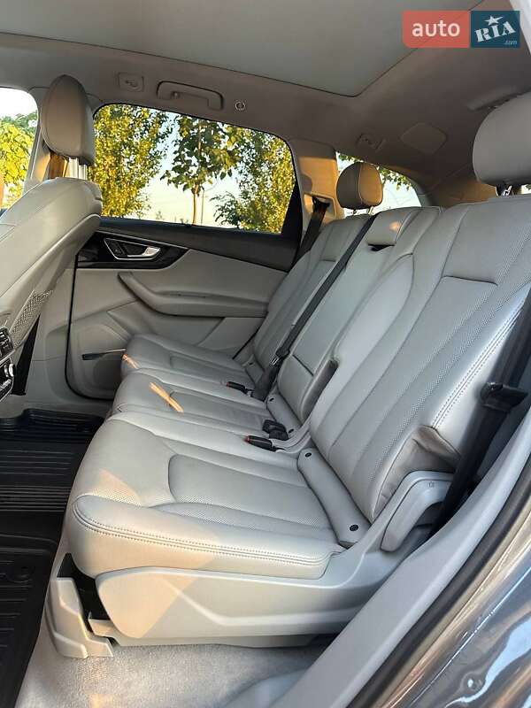 Внедорожник / Кроссовер Audi Q7 2019 в Одессе