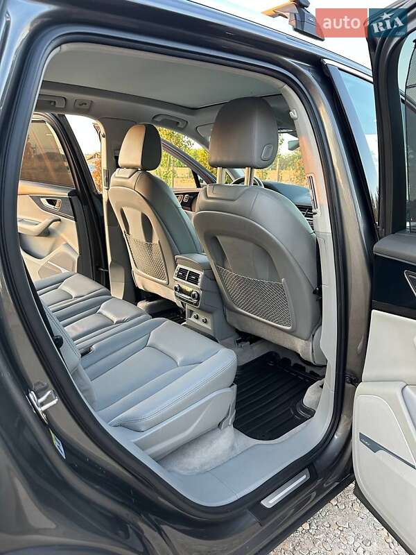 Внедорожник / Кроссовер Audi Q7 2019 в Одессе