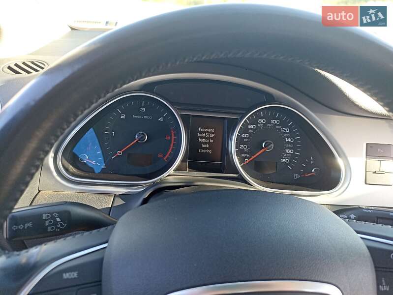 Внедорожник / Кроссовер Audi Q7 2015 в Ровно