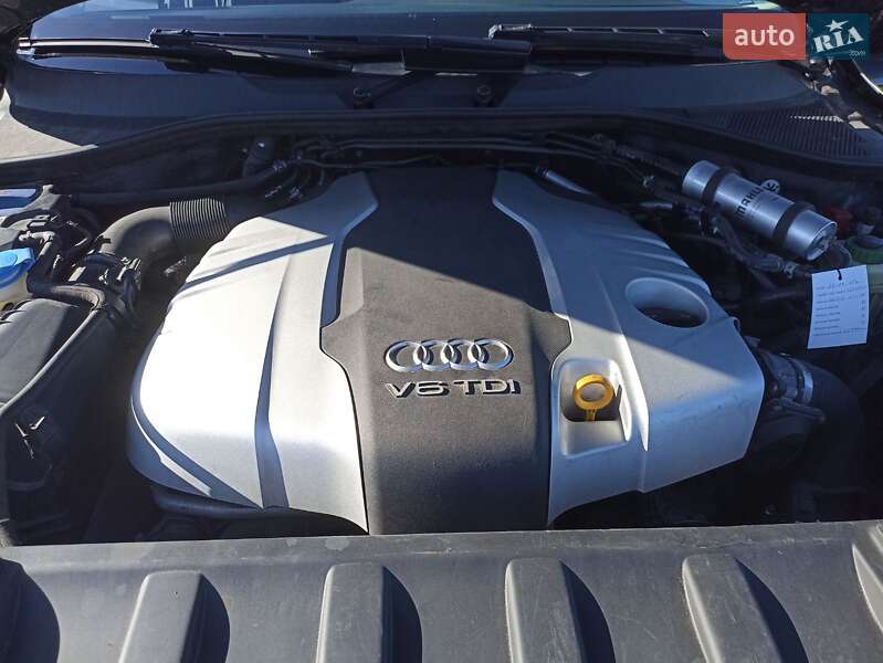 Внедорожник / Кроссовер Audi Q7 2015 в Ровно